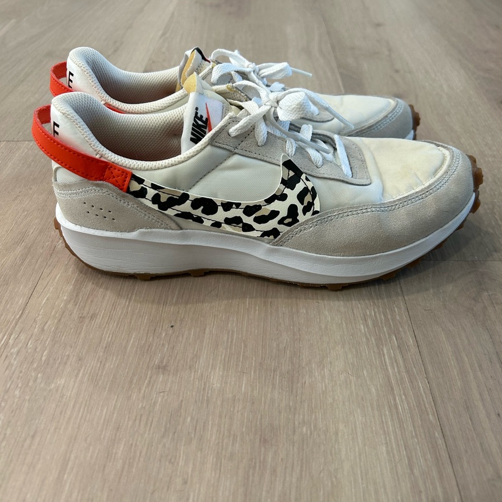 Nike White and Orange Athletic Waffle Shoes - Picture 4 of 7